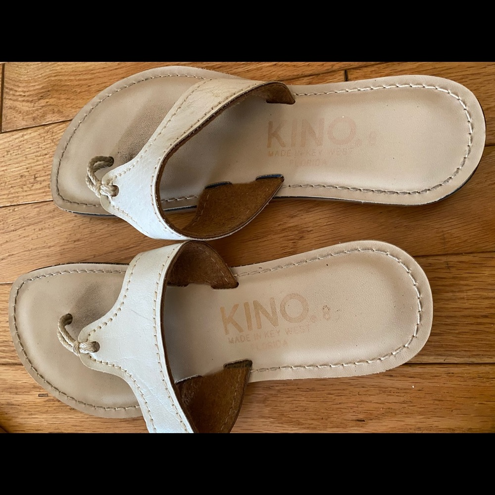Kino flat sandals (size 8)